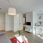 Champs Elysées Apartment